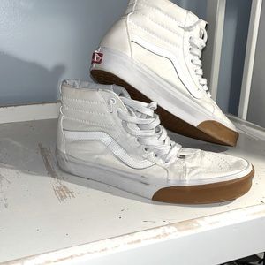 White and brown gum Sk8-Hi unique pair. True-white
